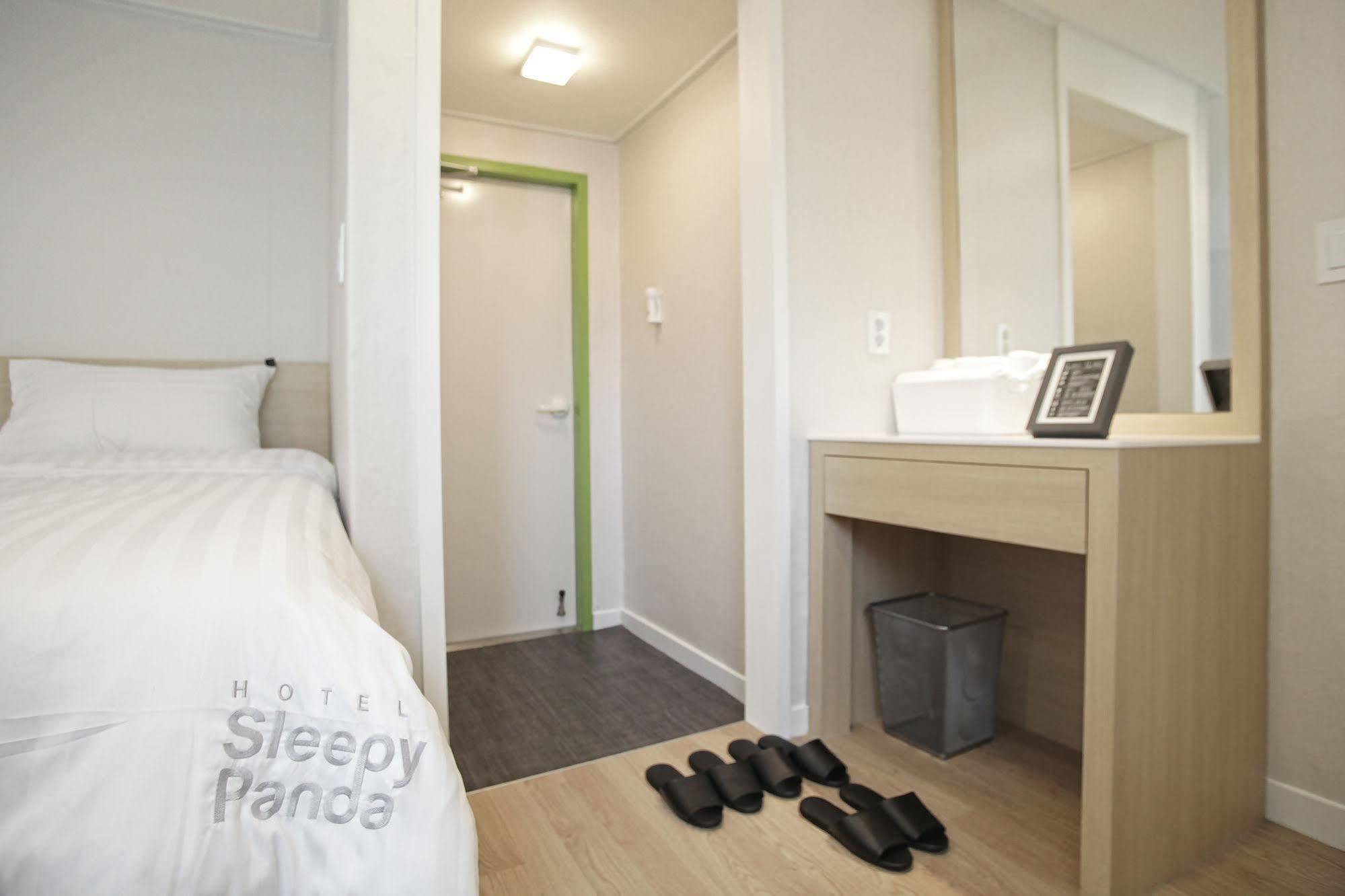 Hotel Sleepy Panda Streamwalk Seoul Jongno Exterior photo