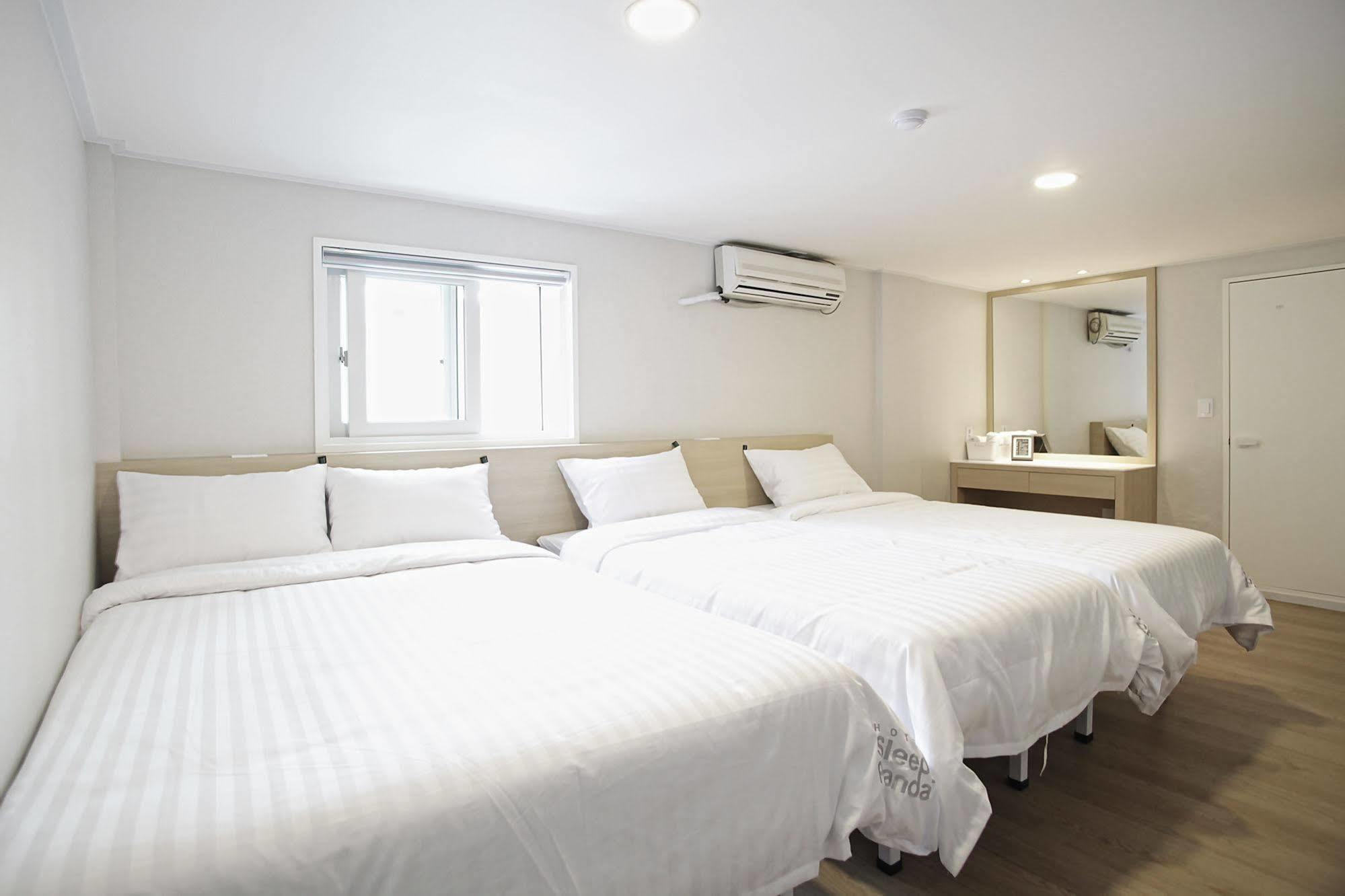 Hotel Sleepy Panda Streamwalk Seoul Jongno Exterior photo